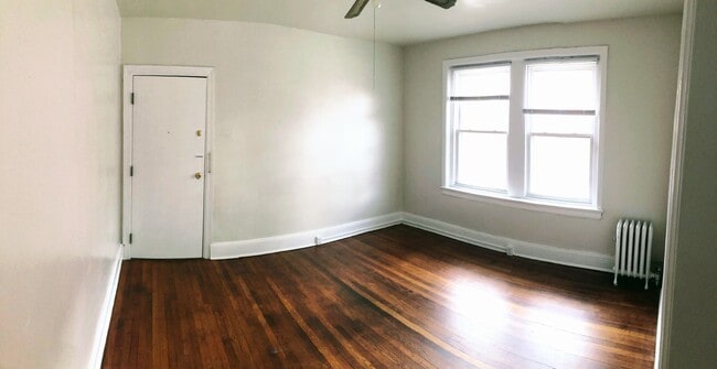 Building Photo - 203 N Plum St