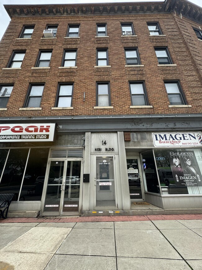 Building Photo - 14 E Main St
