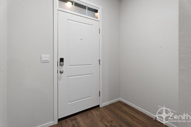 Foto del edificio - 13748 NE 66th Wy