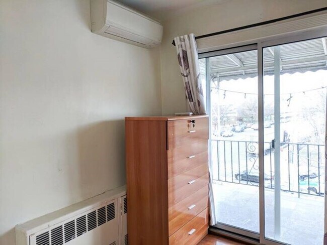 Building Photo - Rental Home, Apt In House - Flushing, NY