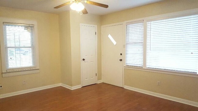 Building Photo - 4210 Paul St.