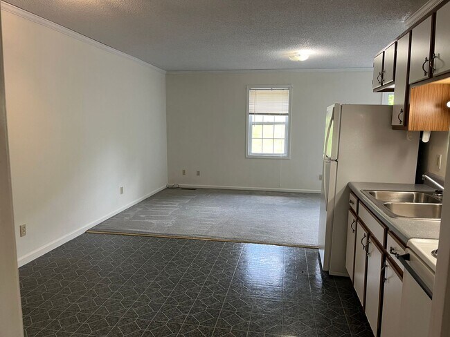 Building Photo - One bedroom rental
