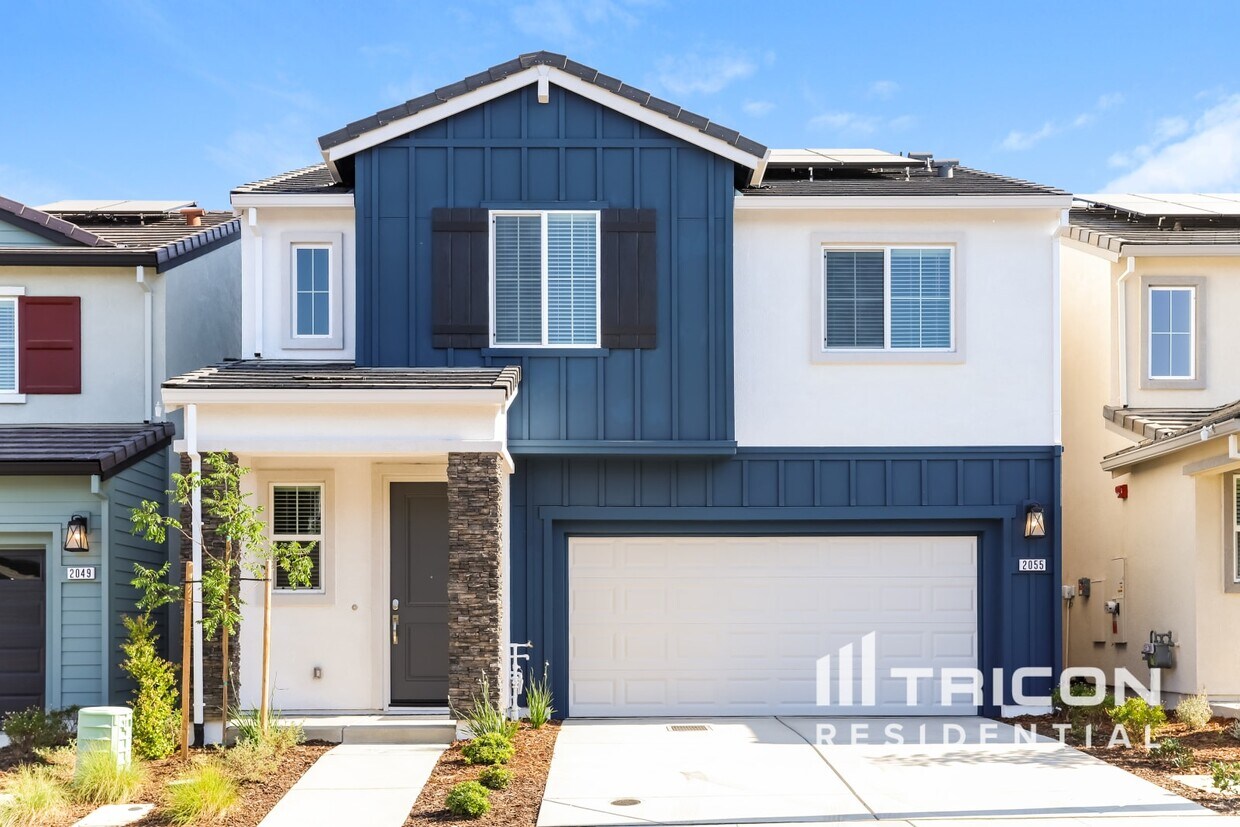 Foto principal - 2055 Comstock Ln