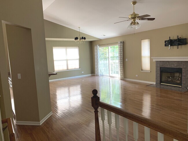 Building Photo - 2806 Cobblestone Dr