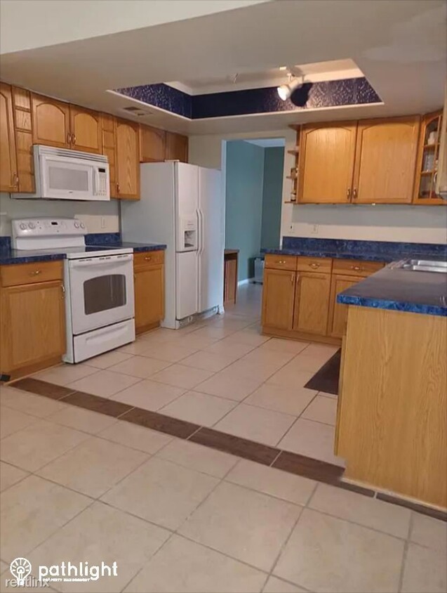 Building Photo - 3 br, 2 bath House - 4113 Tall Tree Dr UNIT