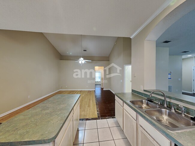 Foto del edificio - 3293 Abbeyfield Ln