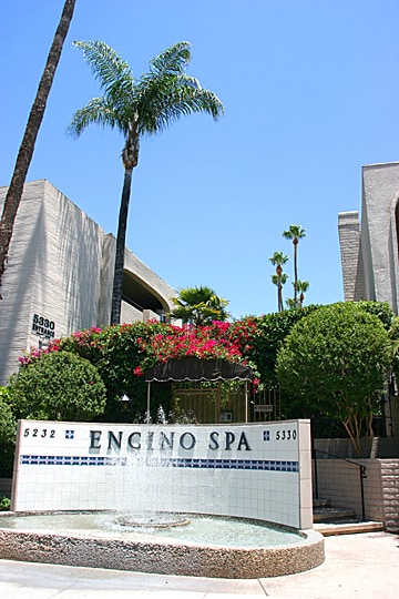 Encino Spa Community - 5266 Lindley Ave