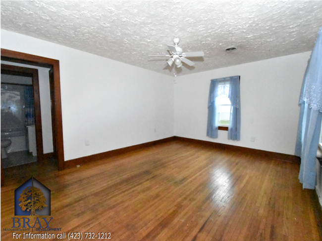 Foto del edificio - Centrally located charming cottage!