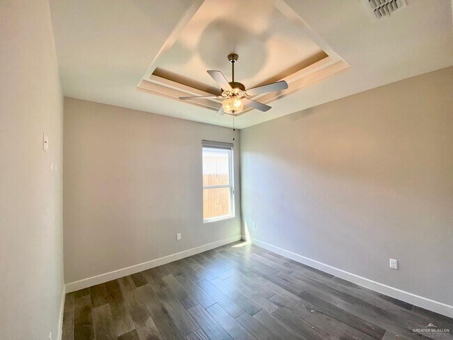 Foto del edificio - 2117 Queens Ave