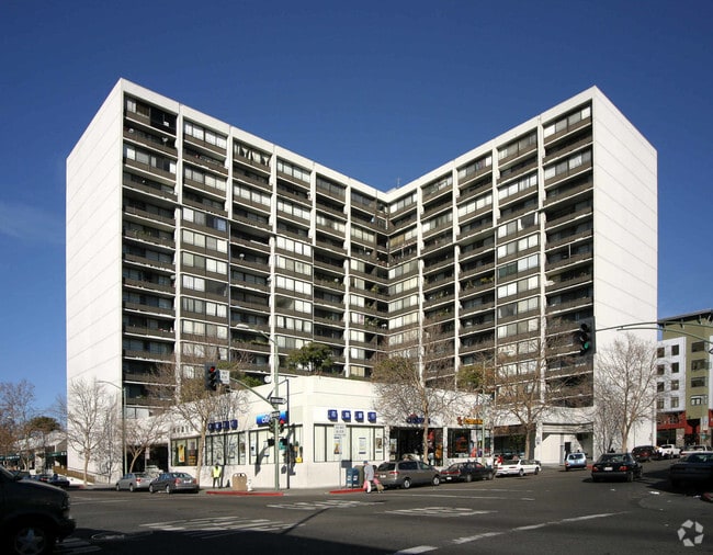 Primary Photo - City Center Plaza
