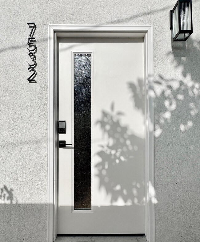 Foto del edificio - 7532 Beck Ave