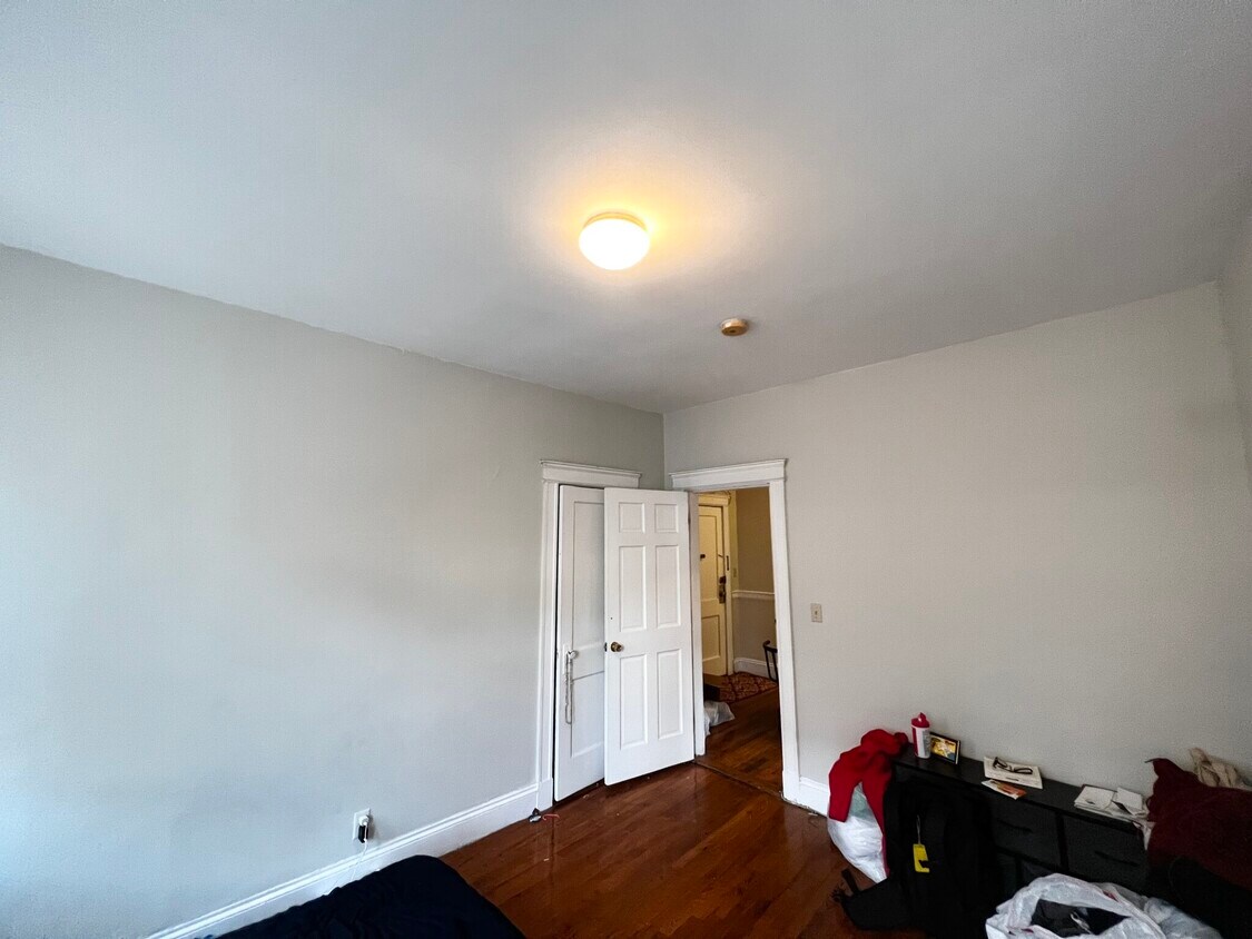 Foto principal - 1185 Commonwealth Ave