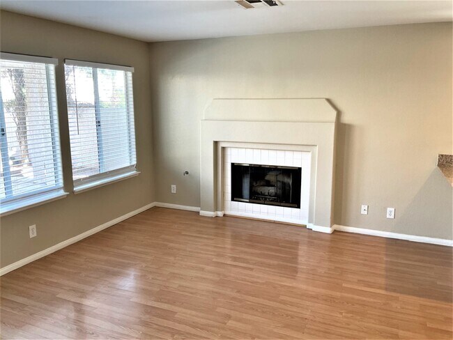 Foto del edificio - 7900 Turtle Cove Ave