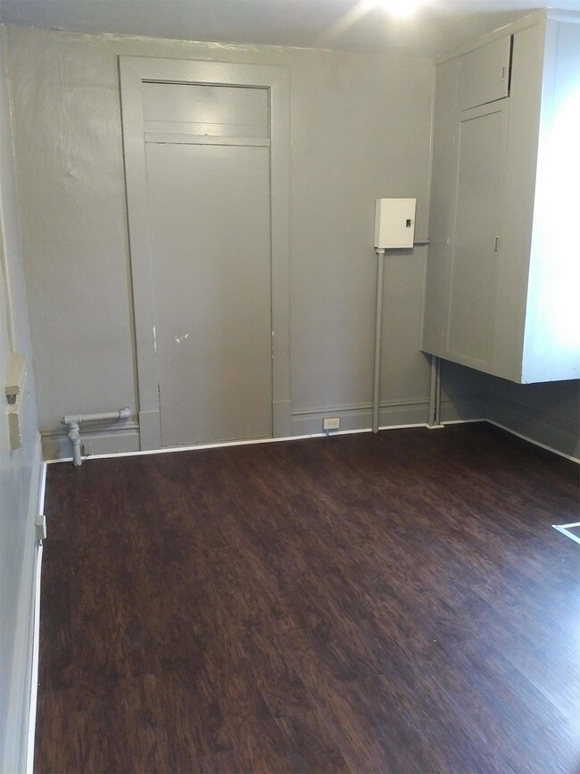 Building Photo - 202 S 100 W