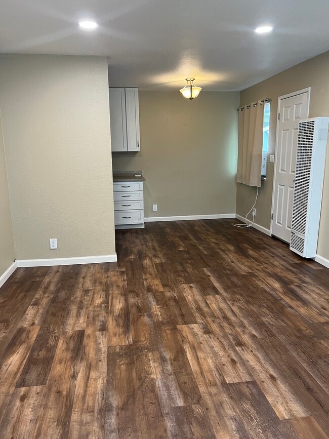 kitchen table area - 5287 Snow Dr