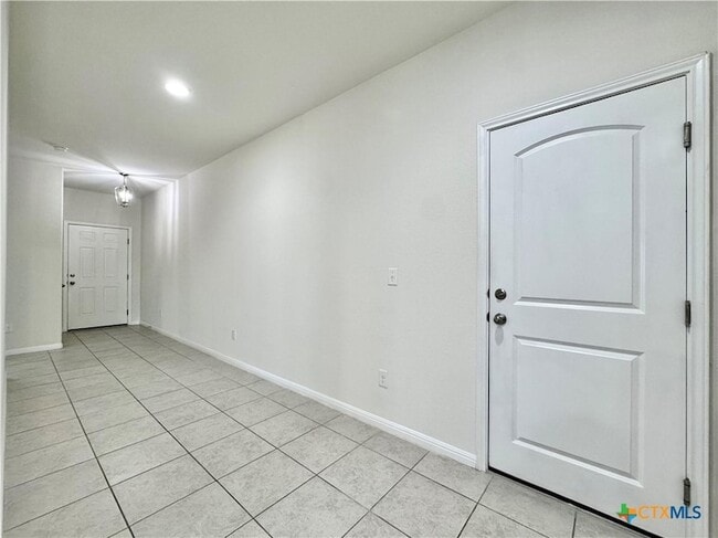 Foto del edificio - 320 La Escalera Dr