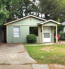 Building Photo - 630 Morrow Ave