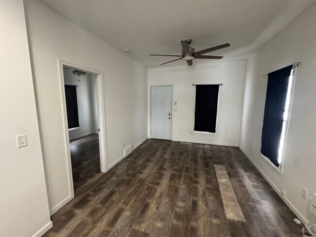 Foto del edificio - 2 Bedroom House