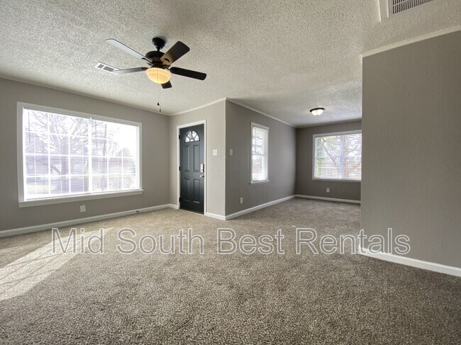 Foto del edificio - 4712 W 16th St