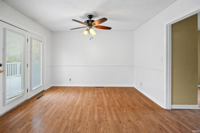 Foto del edificio - 4 BR Home in Bar Barry Heights