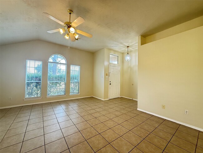 Foto del edificio - 6035 Settlers Village Dr