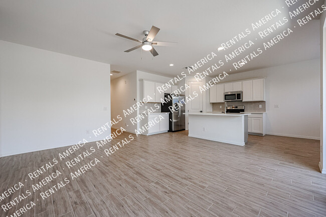 Foto del edificio - 4841 S Carver-