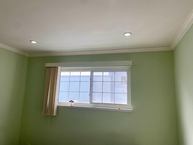 Building Photo - 242 Surfbird Isle