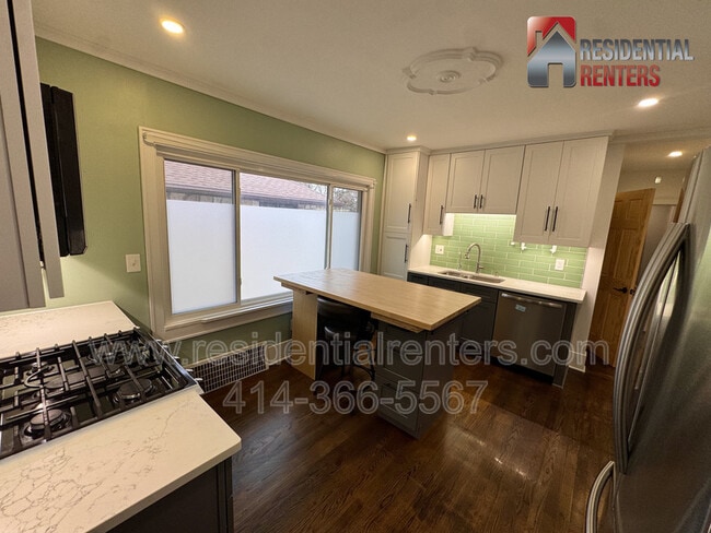 Foto del edificio - 2618 N 72nd St