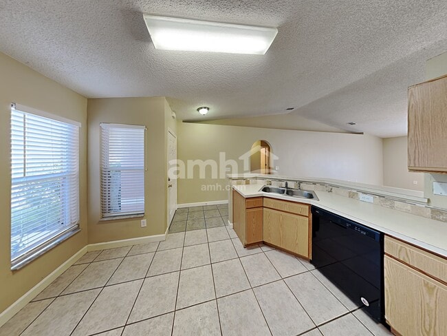 Building Photo - 24746 Mary Beth Ct