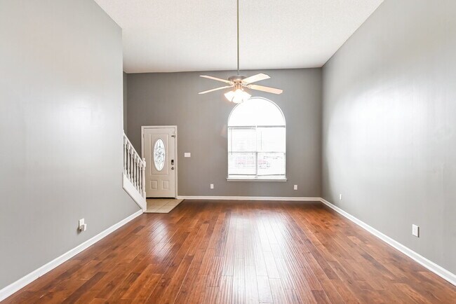 Building Photo - 9956 Vista Ridge Dr