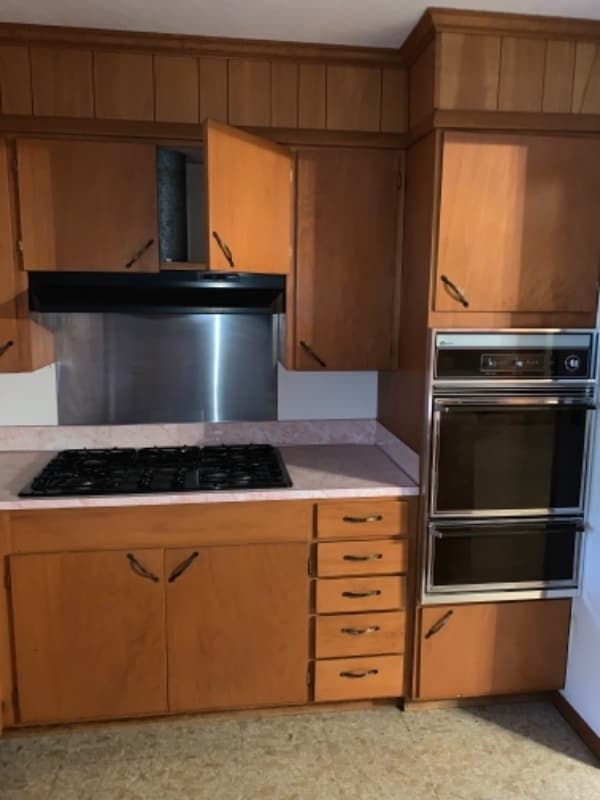 Building Photo - 2026 Brookline Dr