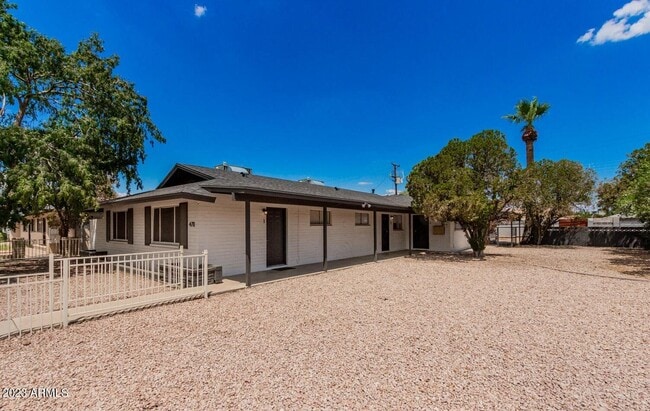 Building Photo - 4711 N 15th Ave