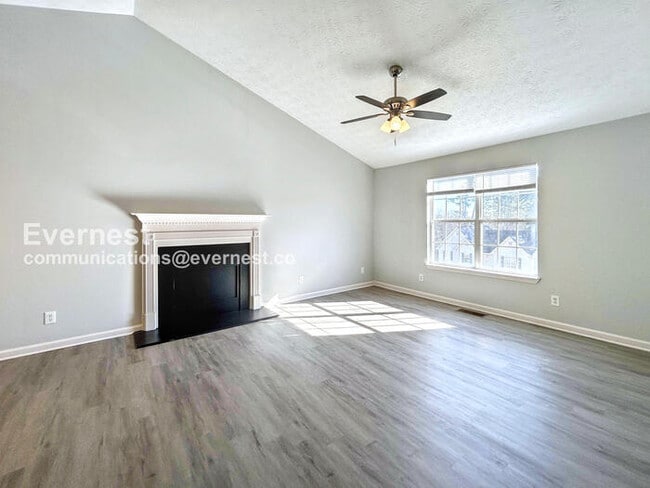 Foto del edificio - 30 Oak Grove Ln NW