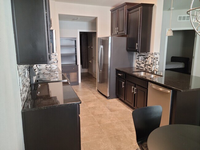 Kitchen - 8382 Enclave Way