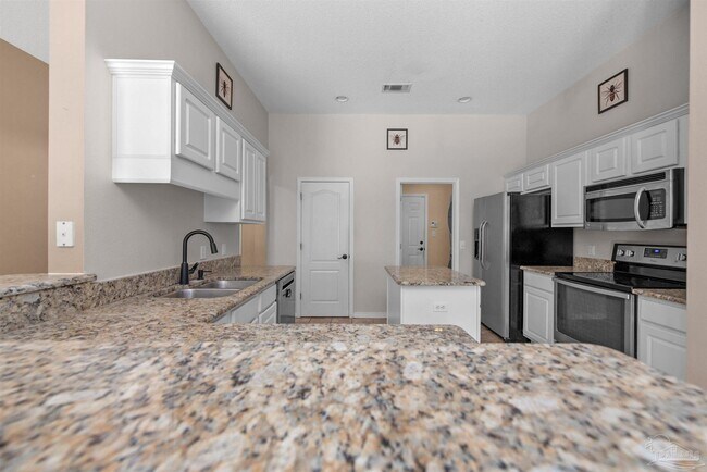 Foto del edificio - 5920 Ashton Woods Cir