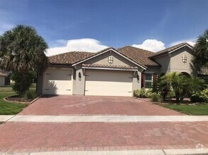 Building Photo - 3905 Redfin Pl