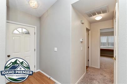 Foto del edificio - 4245 S Danridge Ave