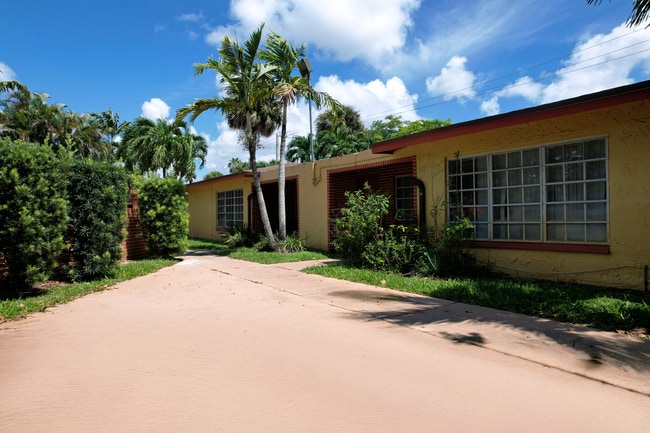 Foto del edificio - Brisa Apartment Homes