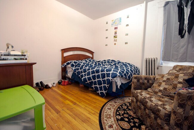 Building Photo - Allston 3bed Close to Boston University- September move in $3200