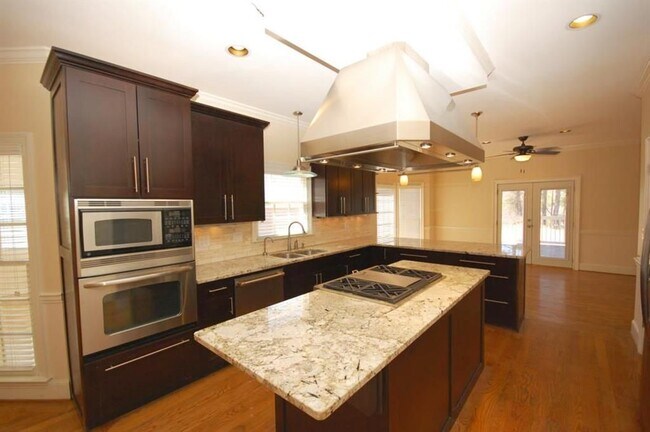 Foto del edificio - 105 View Hill Ct