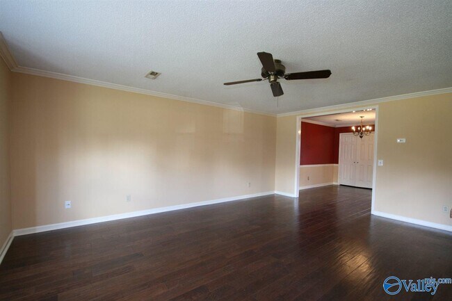 Foto del edificio - 128 Michli Rd