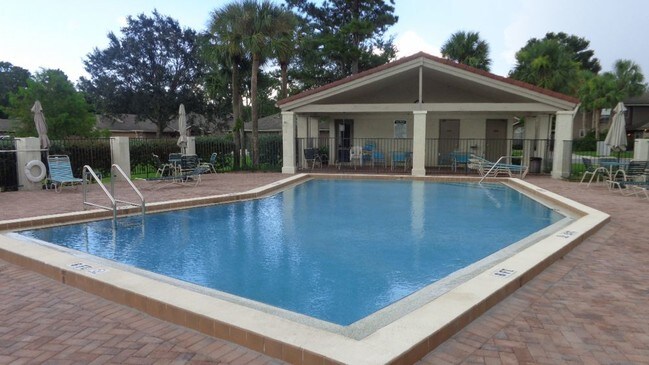 Building Photo - 292 W Sabal Palm Pl