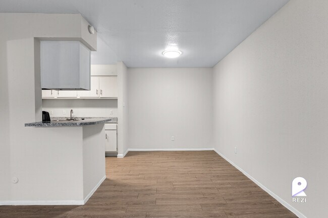 Foto del edificio - 11810 Algonquin Dr