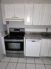 Building Photo - 5100 SW 41st St