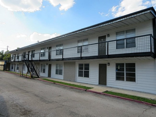 Building Photo - 5415 SCOTT St