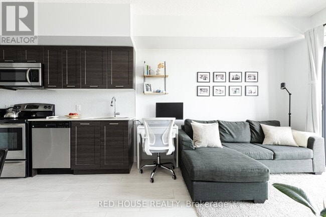 Building Photo - 2200 Lake Shore Blvd W