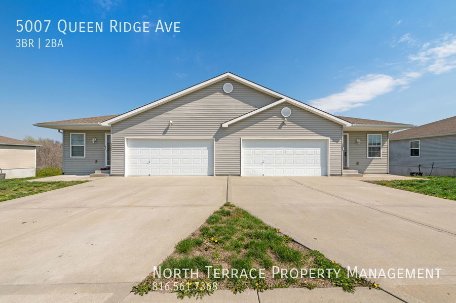 Primary Photo - Cozy 3 Bedroom Townhome