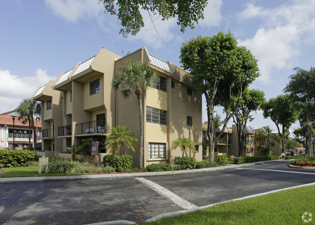 Foto del edificio - 10413 N Kendall Dr