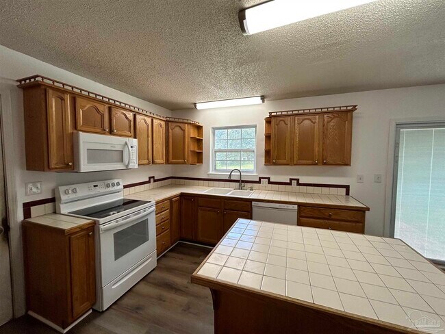 Foto del edificio - 5820 Perkins St