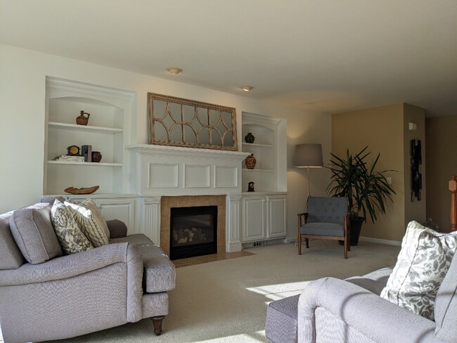Foto del edificio - 9786 Emerald Ridge Ave NW